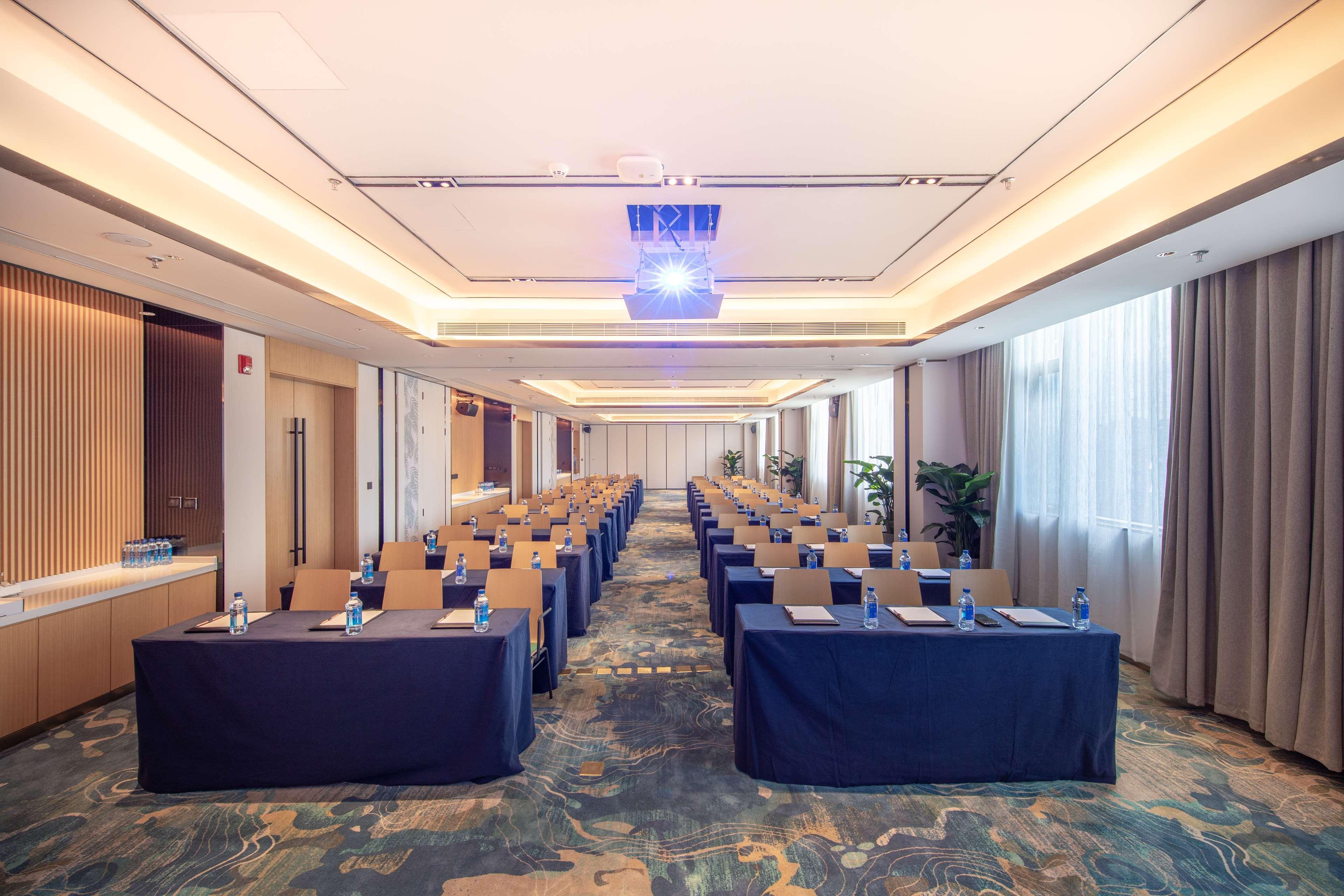 Hilton Garden Inn Shenzhen Nanshan Avenue Exteriör bild