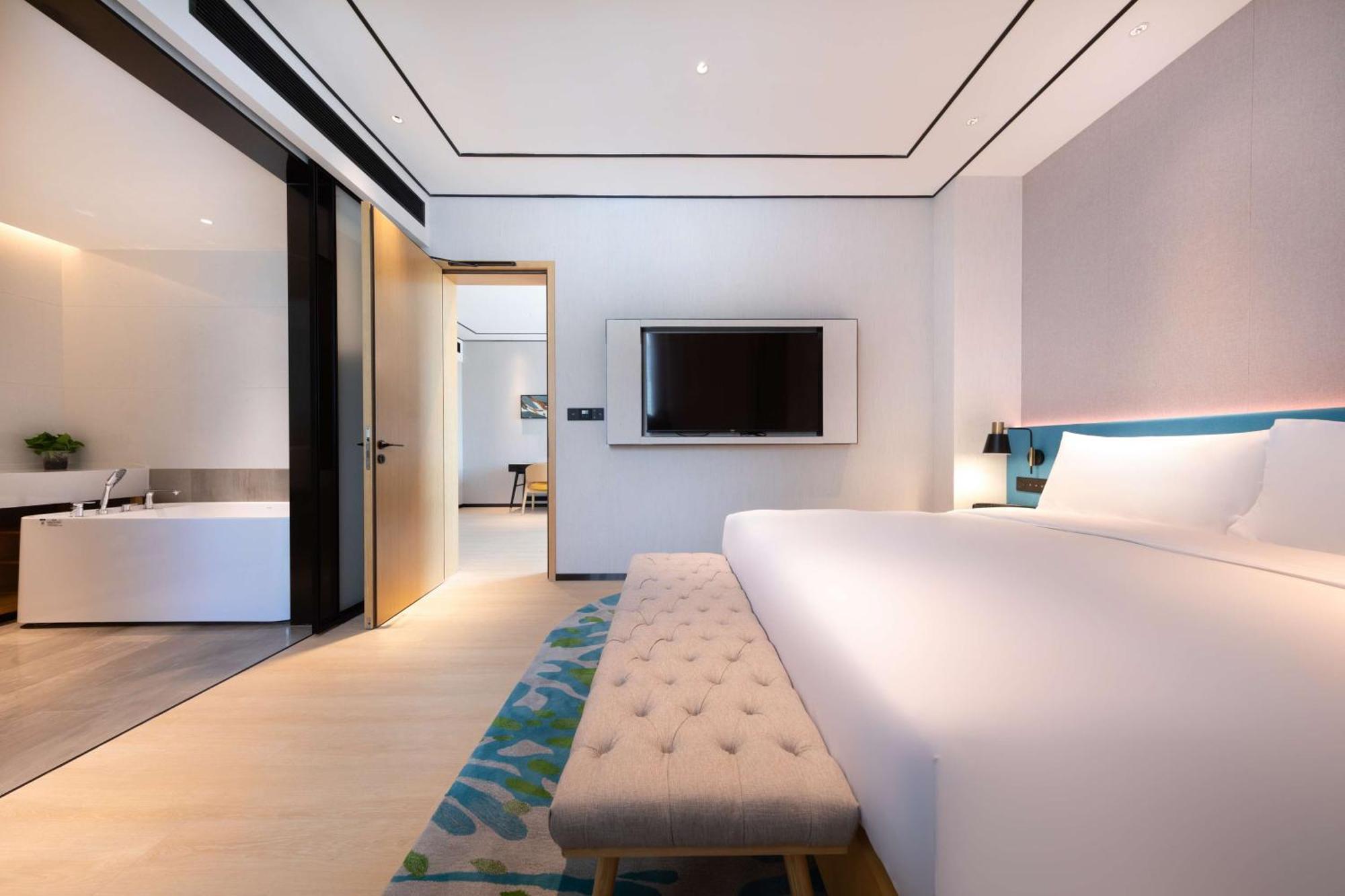 Hilton Garden Inn Shenzhen Nanshan Avenue Exteriör bild